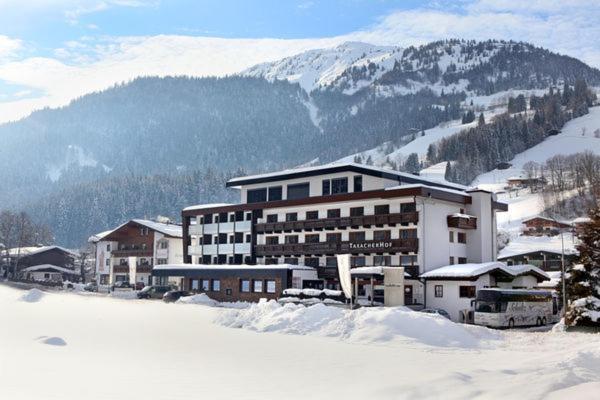 Hotel Taxacher Kirchberg in Tirol Eksteriør bilde